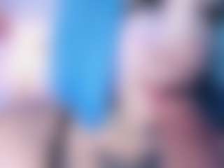 Live cam show with Bella - Butt Plug on Camsoda