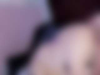 Bella's Live Sex Cam Show