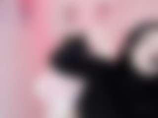 Bella's Live Sex Cam Show