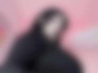 Bella's Live Sex Cam Show