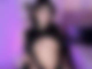 Bella's Live Sex Cam Show