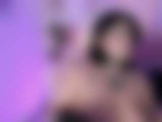 Bella's Live Sex Cam Show