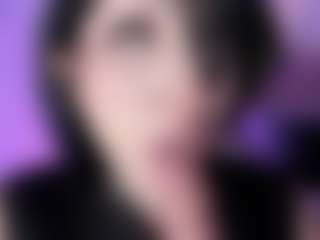 Bella's Live Sex Cam Show