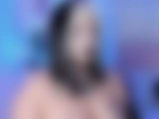 Bella's Live Sex Cam Show