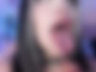 Bella's Live Sex Cam Show