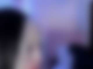 Bella's Live Sex Cam Show