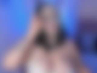 Live cam show with Bella - Double Penetration on sexytreat.net