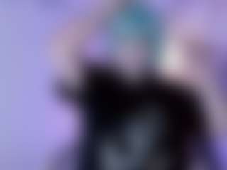 Bella's Live Sex Cam Show