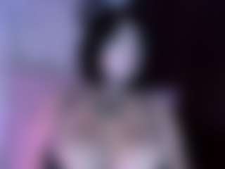 Bella's Live Sex Cam Show
