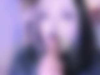 Bella's Live Sex Cam Show