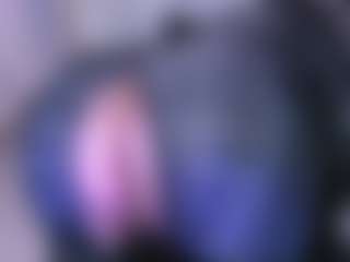 Bella's Live Sex Cam Show