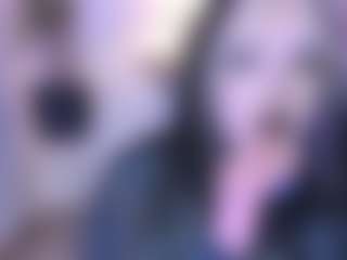 Bella's Live Sex Cam Show