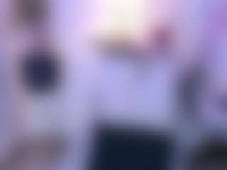 Bella's Live Sex Cam Show