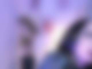 Bella's Live Sex Cam Show