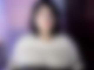 Bella's Live Sex Cam Show