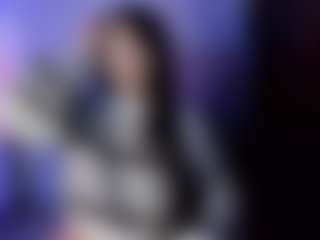Bella's Live Sex Cam Show
