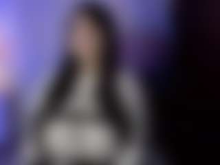 Bella's Live Sex Cam Show