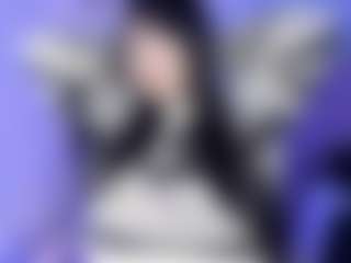Bella's Live Sex Cam Show