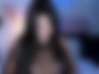 Bella's Live Sex Cam Show