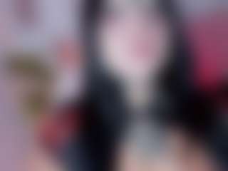 Bella's Live Sex Cam Show