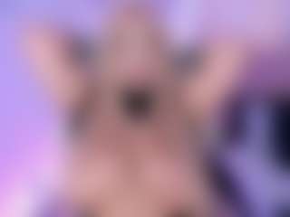 Bella's Live Sex Cam Show