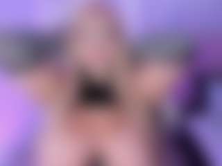 Bella's Live Sex Cam Show
