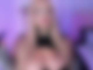 Bella's Live Sex Cam Show