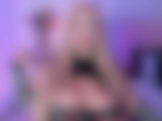 Bella's Live Sex Cam Show