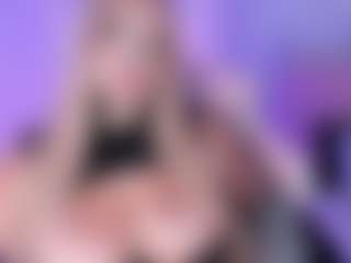 Live cam show with Bella - Cosplay Curvy on CamSodaAdn