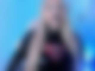 Bella's Live Sex Cam Show