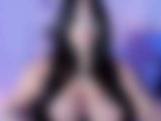 Live cam show with Bella - Public on xxxlivecams.org