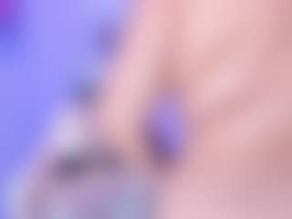 Live cam show with Bella - Butt Plug on Soda Cam
