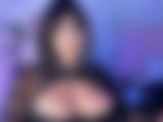 Bella's Live Sex Cam Show
