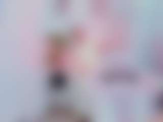 Bella's Live Sex Cam Show