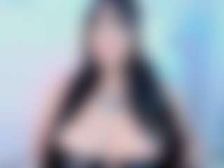 Bella's Live Sex Cam Show