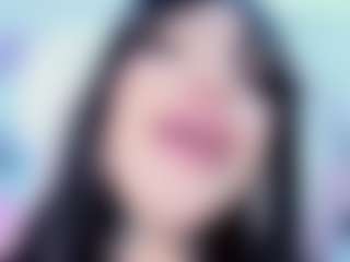 Bella's Live Sex Cam Show