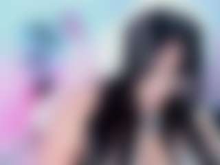 Bella's Live Sex Cam Show