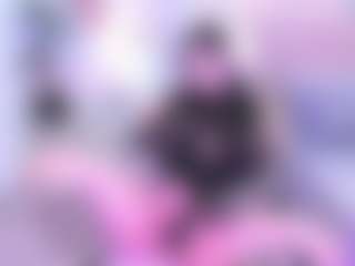 Bella's Live Sex Cam Show