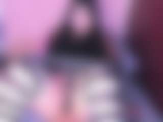 Bella's Live Sex Cam Show