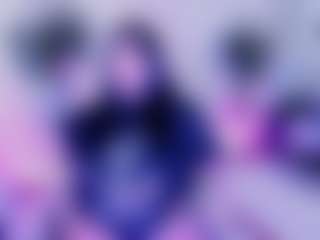 Show de cam en vivo con Bella - Striptease en Camsoda
