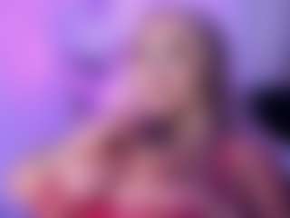 Bella's Live Sex Cam Show