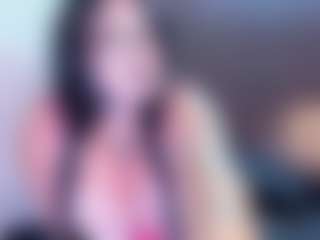 Bella's Live Sex Cam Show