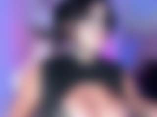 Bella's Live Sex Cam Show