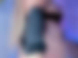 Bella's Live Sex Cam Show