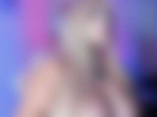 Bella's Live Sex Cam Show