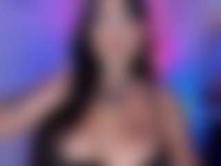 Bella's Live Sex Cam Show