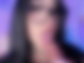Bella's Live Sex Cam Show