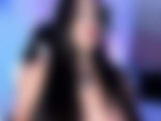 Bella's Live Sex Cam Show