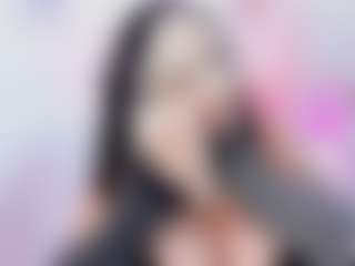 Bella's Live Sex Cam Show