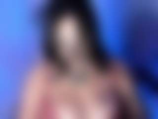 Bella's Live Sex Cam Show